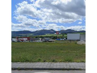 Gewerbliches Grundstck en Navia. Excelente parcela
