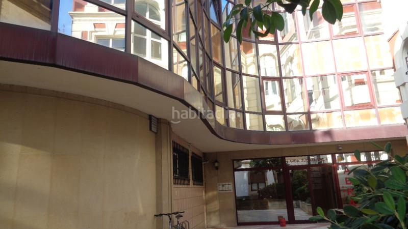 Foto ddf9a3af-4658-4f76-8a8e-0079d5e49f1e. Miete büro in Las Arenas Getxo