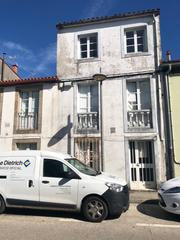 Casa adossada  Rúa dos pelamios. Casa en pelamios