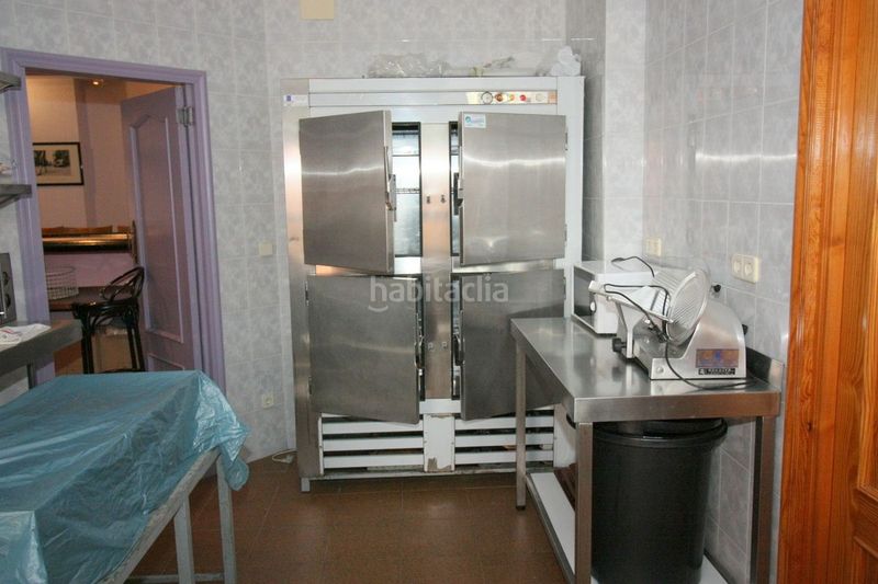 Foto 9240f63e-0091-496c-8120-3d1697a99957. Local comercial a carretera de ávila 10 a Mombeltrán