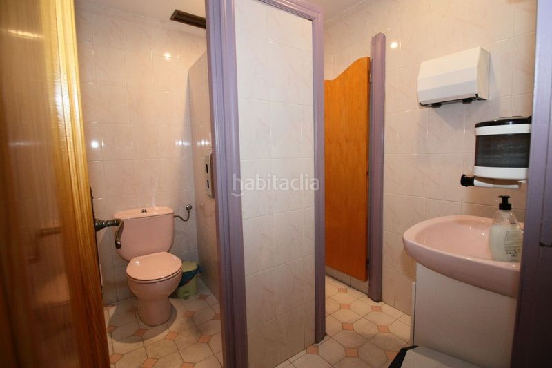 Foto b9beb43e-b36f-4874-86db-3c205ebb4abb. Local comercial a carretera de ávila 10 a Mombeltrán
