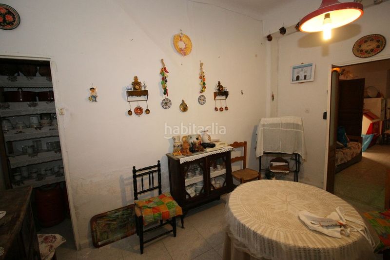 Foto c33b1d83-8986-4ec9-aa2f-88c3493a62d8. Casa a plaza de la corredera 1 a Mombeltrán