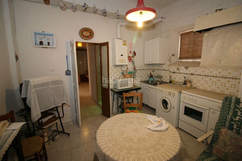Foto cd3008b9-7bdc-4331-982a-113cadaf6b56. Casa a plaza de la corredera 1 a Mombeltrán