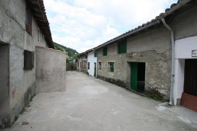 Foto 33605b33-8a9e-47ba-94f8-71ccb31ad1f1. Masia a travesia de los premios gredos 30 a Guisando