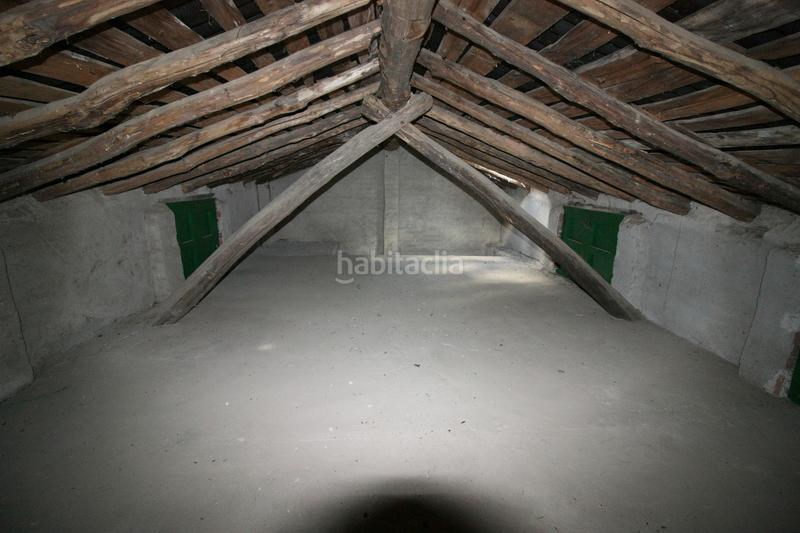 Foto 89e185e5-6261-41ca-8be4-47c4fd2e346f. Masia a travesia de los premios gredos 30 a Guisando