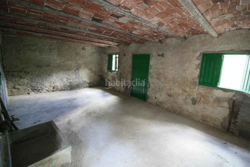 Foto f7f9377c-73ce-4b0c-924a-364b53059ef3. Masia a travesia de los premios gredos 30 a Guisando