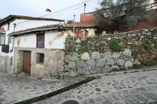 Mas à Calle la canal 3. Inmobiliaria tasarenas vende en guisando