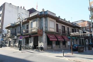 Edificio en Calle de la triste condesa 8. Inmobiliaria tasarenas en arenas de san pedro