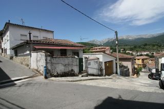 Casa  Calle nogal 12. Inmobiliaria tasarenas vende casa con terreno en arenas de san p