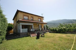 Chalet  Calle san blas 12. Inmobiliaria tasarenas vende chalet en mombeltran