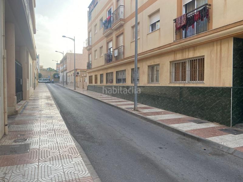Foto a99b6231-6b90-4fad-9b0a-857f37253413. Aparcament cotxe a Roquetas pueblo Roquetas de Mar