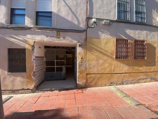 Pis  Calle torrente ballester. Rebajado! piso en piedras redondas, almería.