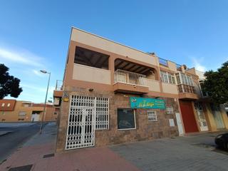 Location Local commercial  Carretera alquian viator (s vicente. Rebajado! se traspasa negocio en san vicente el alquián, almería