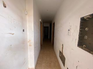 Pis  Calle ebro. Piso en adra almería.