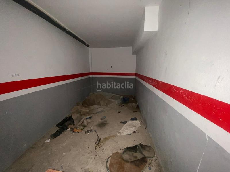 Foto d808c922-2762-44bd-9ed9-5c7ca4914b65. Aparcament cotxe a Adra