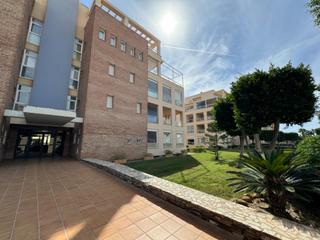 Dúplex  Calle bajamar (a). Encantador  piso dúplex en almerimar a solo 200 metros del mar