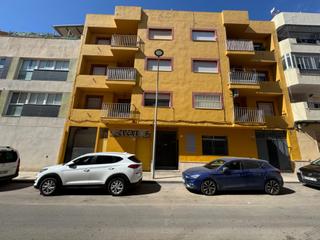 Appartamento  Calle pedro machuca (e) 33. Amplio piso en el ejido oeste oportunidad con vistas y espacios