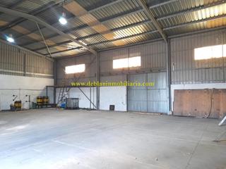Rent Industrial building in Tui