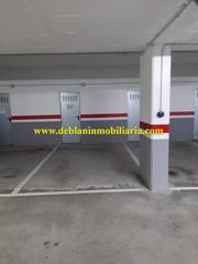 Rent Car parking  Meicende