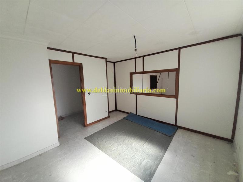 Foto eb01cfc5-fde4-46b5-b643-b685f6aeb6a4. Local comercial en Tomiño