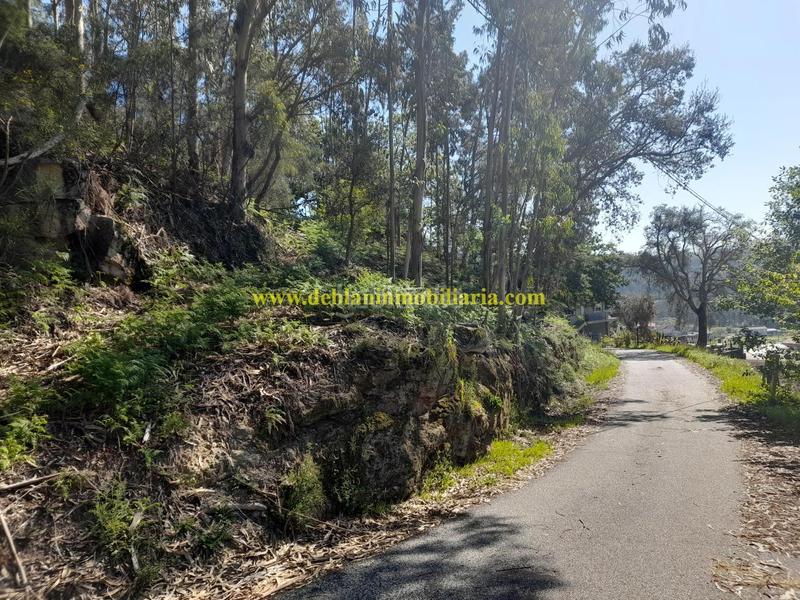 Foto 0b01c447-6778-447e-8671-8903d5c219a2. Terreno residencial en Tui