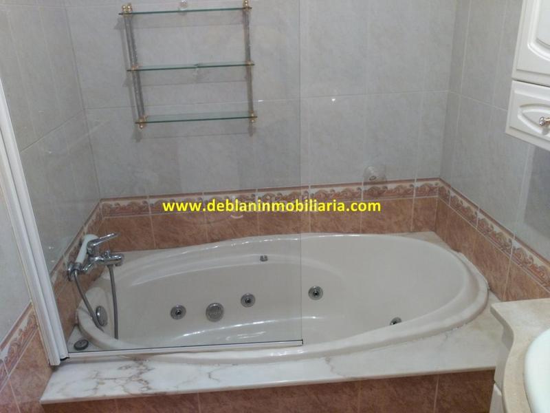 Foto 4b34bba0-1735-429a-9429-b9de8f9f7377. Alquiler ático en Tui