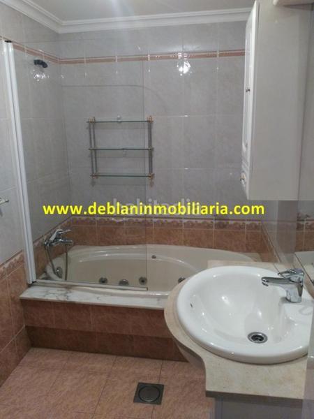 Foto 534d092d-3776-40c4-9ae3-33d854039318. Alquiler ático en Tui