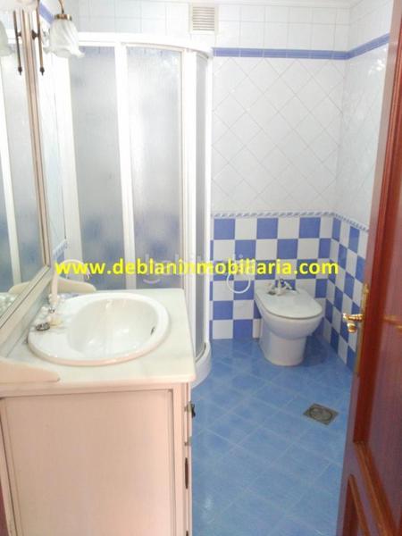 Foto e8a90a93-e498-46ae-b6b7-49d34ad2a428. Alquiler ático en Tui