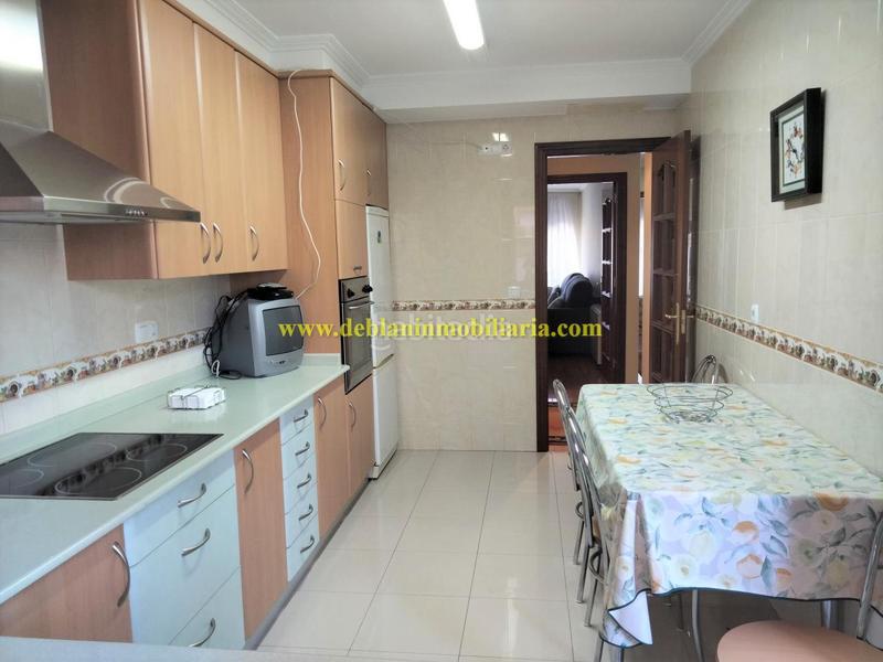 Foto 4a13fbfd-1ae1-4349-9a67-57590e31bfdf. Alquiler piso en Coiro Cangas