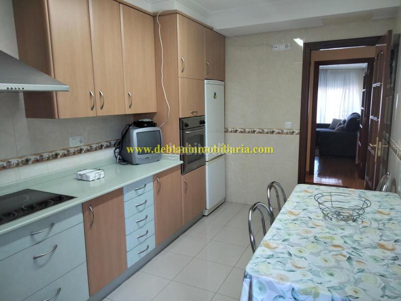 Foto b61fc8ac-d7ef-44a5-b173-8378e5d4095b. Alquiler piso en Coiro Cangas