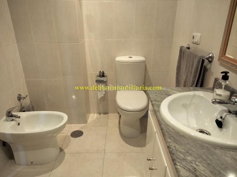 Foto b739f7f3-aad3-4599-94a8-79dc9fc712a3. Alquiler piso en Coiro Cangas
