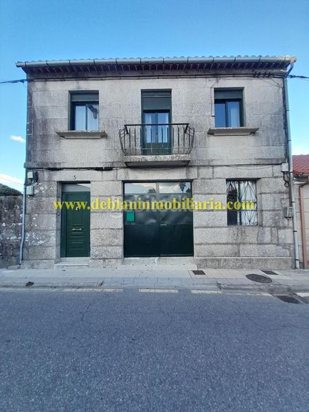 Foto 287bedee-0f51-4728-95db-b6baecdb2611. Casa amb calefacció a Tui