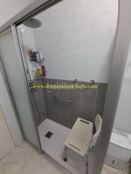 Foto 7f1fe0aa-e042-4af6-9cbd-ebe44d6ca073. Casa amb calefacció a Tui