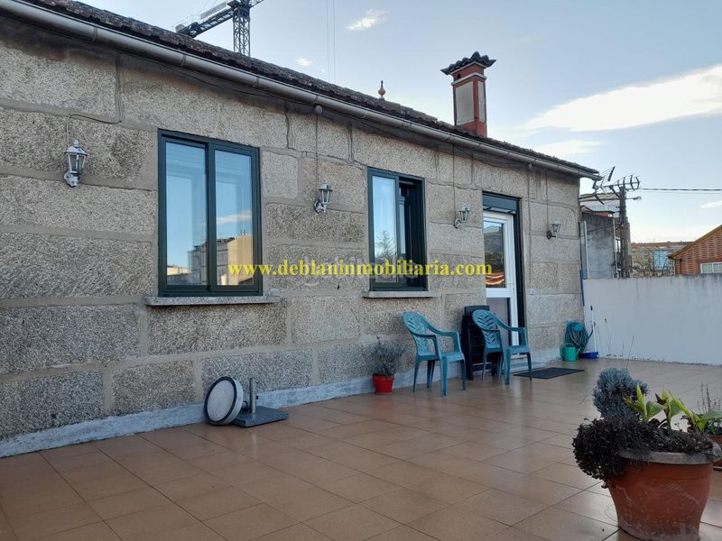 Foto 9def5bff-6869-42b8-b164-e97cfe7a9522. Casa amb calefacció a Tui