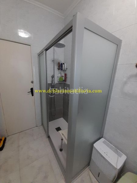 Foto ac9cdaab-11f6-4ff4-97b4-885b8b5a3abd. Casa amb calefacció a Tui