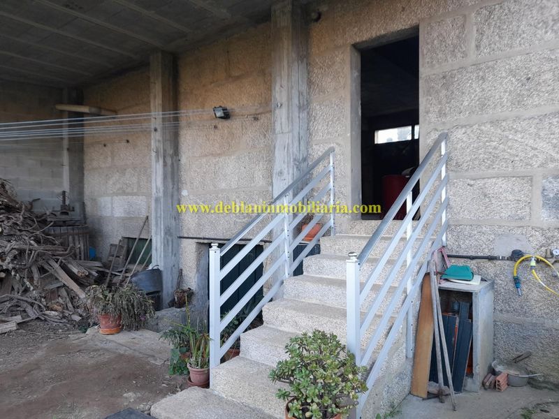 Foto cfb96b6e-bc3f-4e01-83f9-f0133a6e503a. Casa amb calefacció a Tui