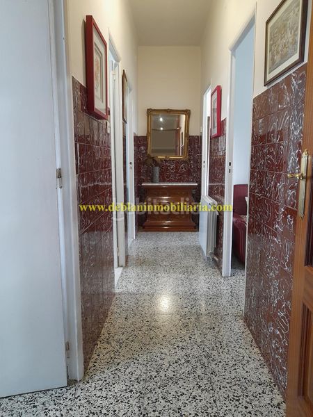 Foto f0a6af27-bb7e-4631-a69f-47f52ab7fda0. Casa amb calefacció a Tui
