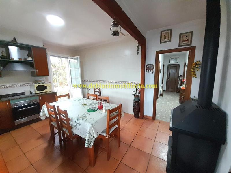 Foto ea329d29-5bc3-4688-8fe1-551a1aba3340. Haus mit heizung parking in Tomiño