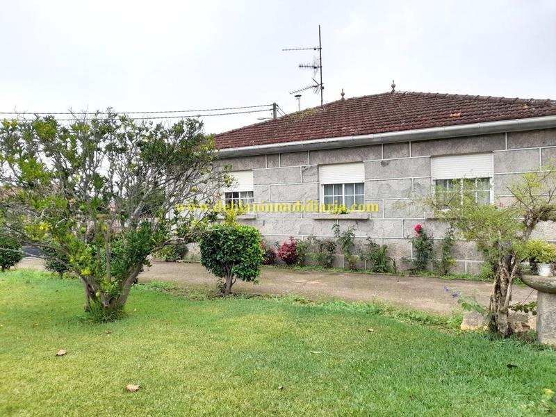 Foto f405faae-a3ef-43ba-8ef9-a49e9085b3b3. Haus mit heizung parking in Tomiño