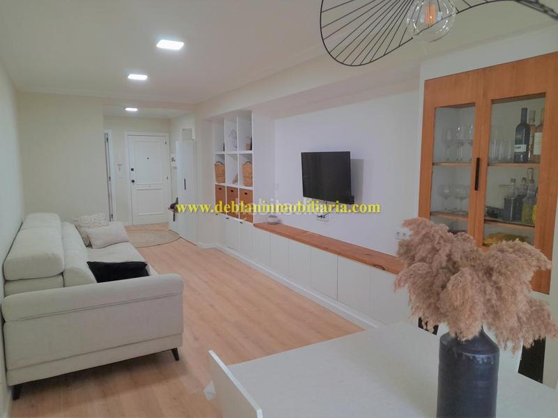 Foto c474c9bc-8770-480b-89bd-2d2ab1e3f2c2. Pis amb calefacció a Tui