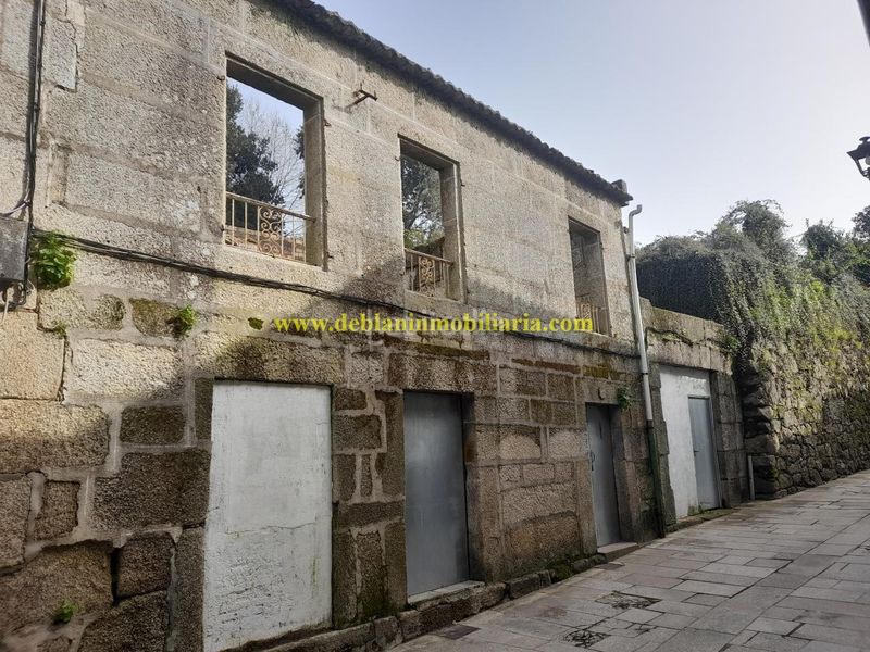 Foto 626fa3ba-fca1-4243-bb68-a7206c265055. Casa amb aparcament a Tui