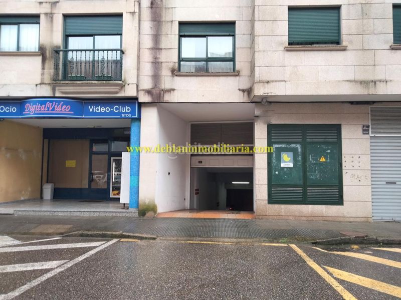 Foto a7efbde7-64b4-49a8-8b93-c44ea62a3401. Aparcament cotxe a Tomiño