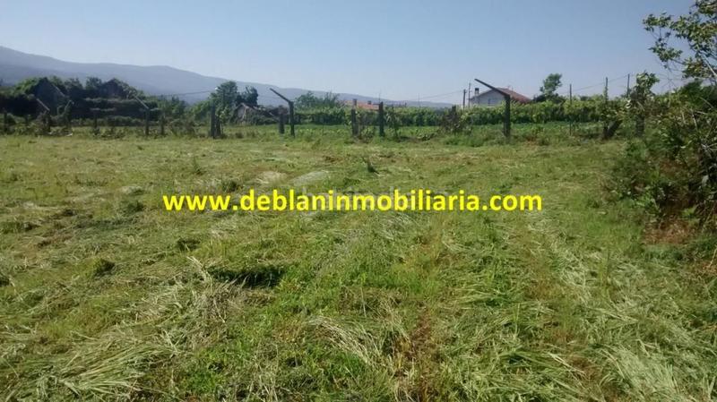 Foto 2b53e7d0-2f6e-4538-aa53-7cd1bb88fc7d. Terreno residencial en Tui