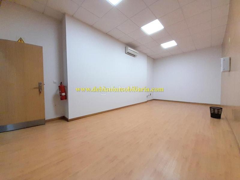 Foto 38b966c5-3ace-4042-a0c3-11e7c71f9cd0. Rent office space with heating in Porriño (O)