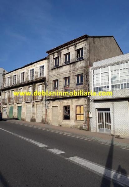 Foto 373d09ec-55b5-4493-b5ca-3b3dfbeaec1b. Casa aparellada a Tui