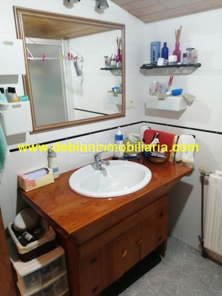 Foto ca7a89db-9980-4186-8079-782315129d3e. Casa amb calefacció a Tomiño