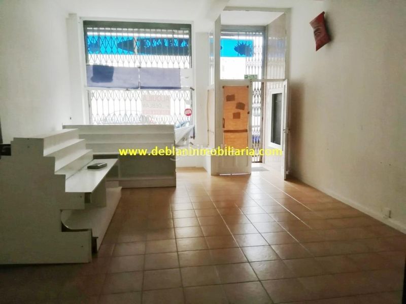 Foto d2a5e5da-7b6b-4241-9675-3fc5f0d6b7db. Lloguer local comercial a Tui