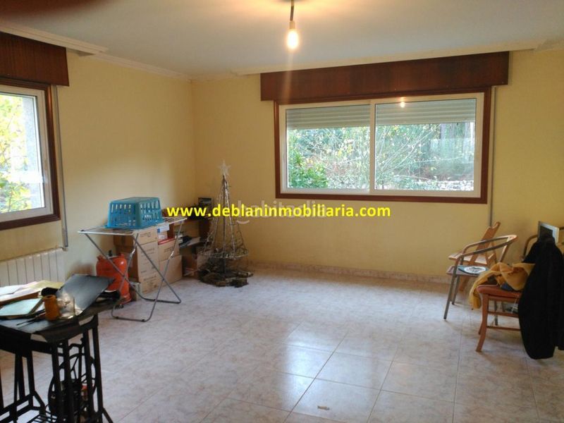 Foto 1a331e56-9cfe-4386-89a3-bd98dacc9ab9. Chalet with heating parking in Rosal (O)