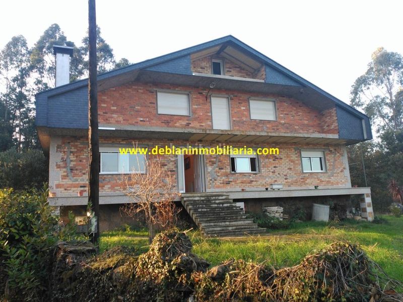 Foto 58d3cf17-8b1c-4099-9bc2-c8bbf5172899. Chalet with heating parking in Rosal (O)