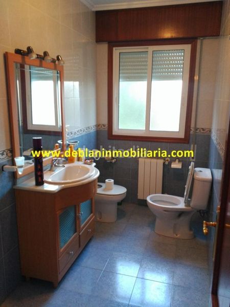 Foto 8e0ad94a-5840-4dd2-b73d-13f81aa0dbae. Chalet with heating parking in Rosal (O)